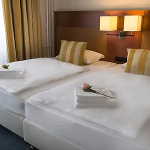 Marttel 3*, Karlovy Vary Csehország